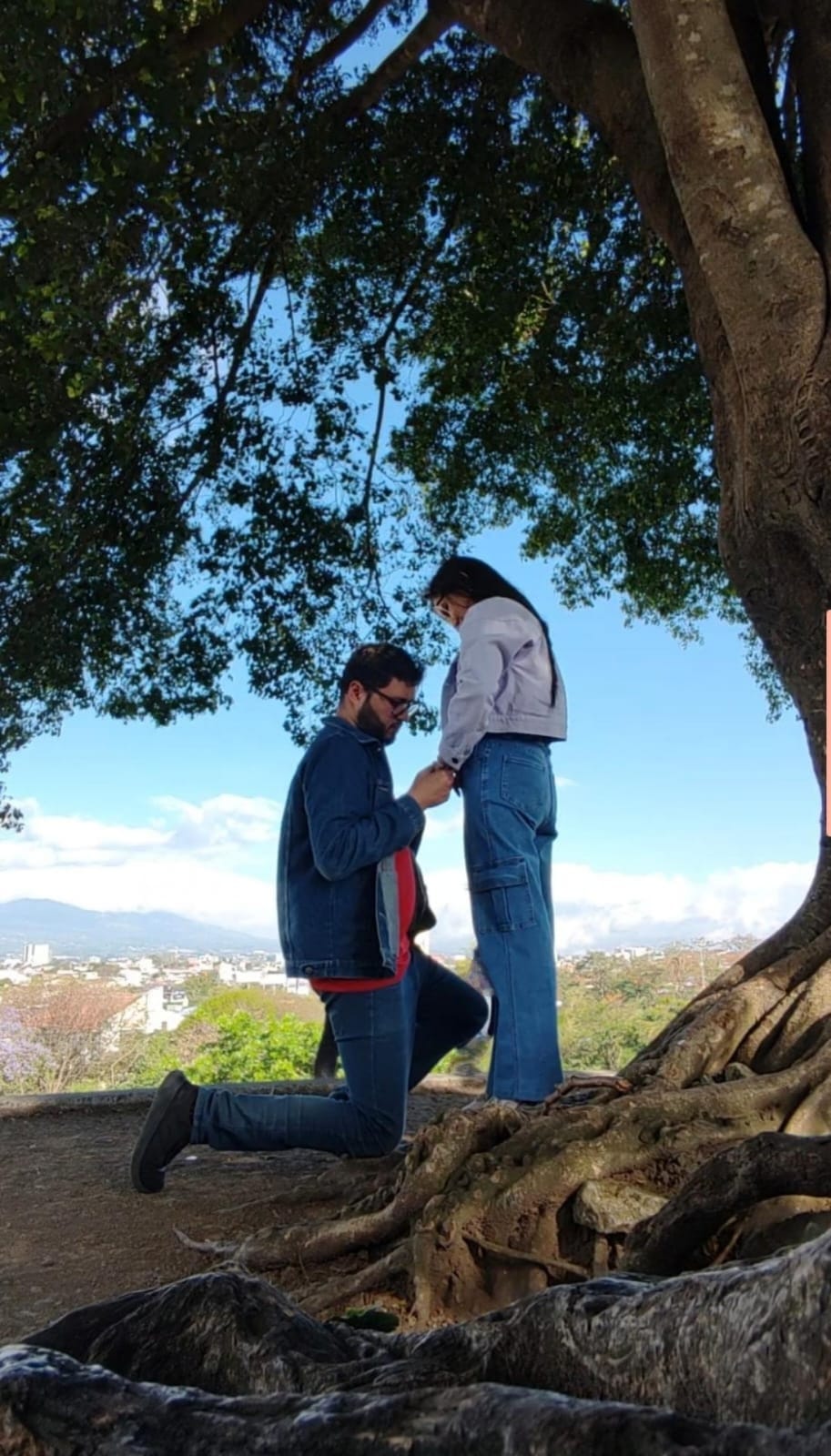 A photo from Efra and Susi's wedding gallery.